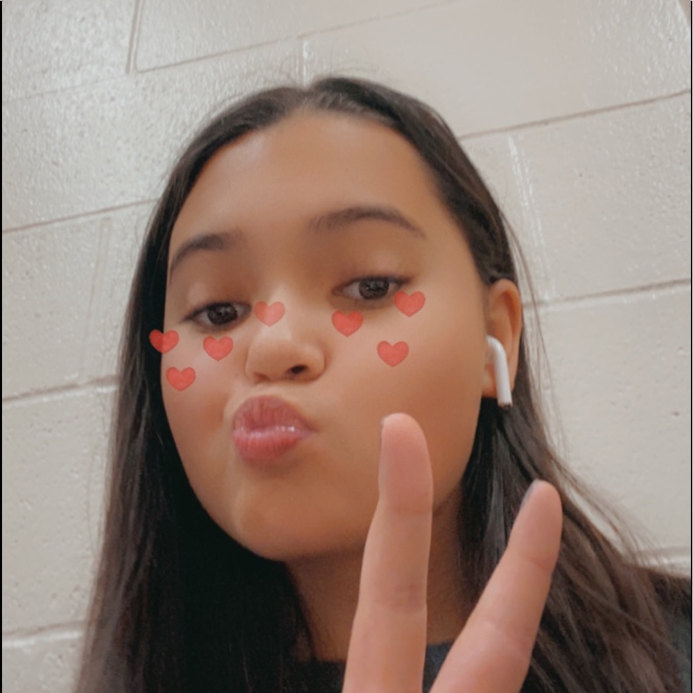 Meet your Posher, Dakota